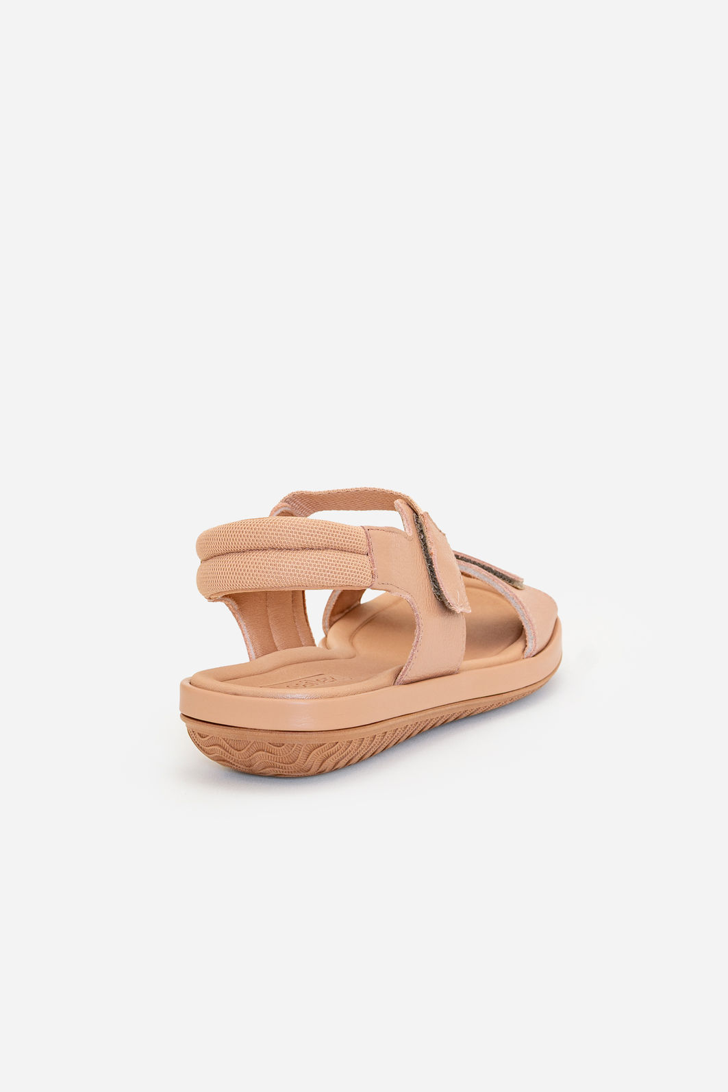 Rasteira com Velcro em Couro Usaflex Amêndoa Rasteira com Velcro em Couro Usaflex Amêndoa