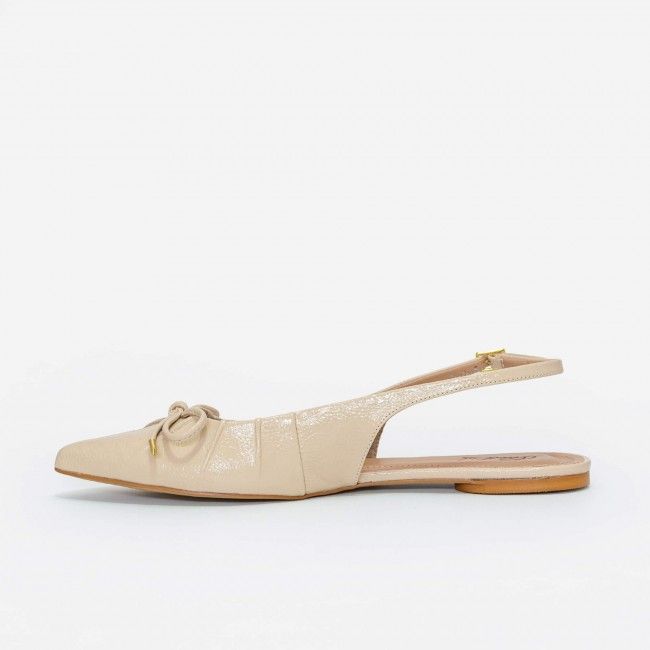 Slingback em Verniz Delicado Amêndoa Slingback em Verniz Delicado Amêndoa