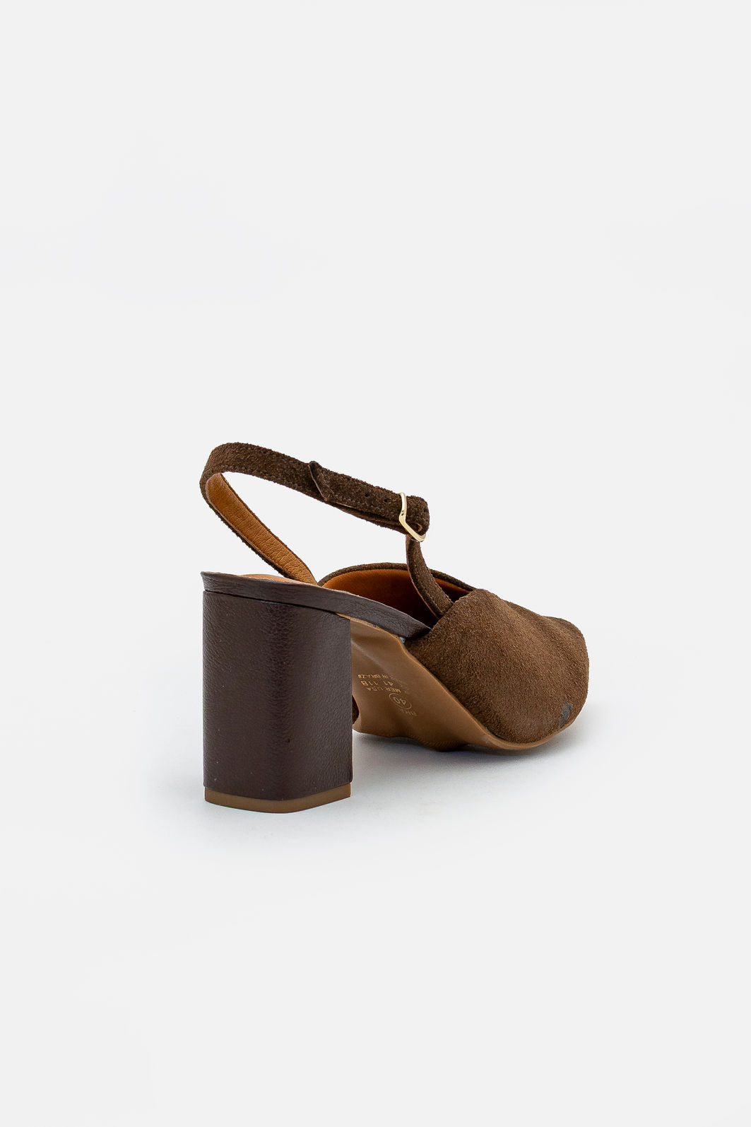 Chanel em Camurça com Salto Bloco Café Chanel em Camurça com Salto Bloco Café