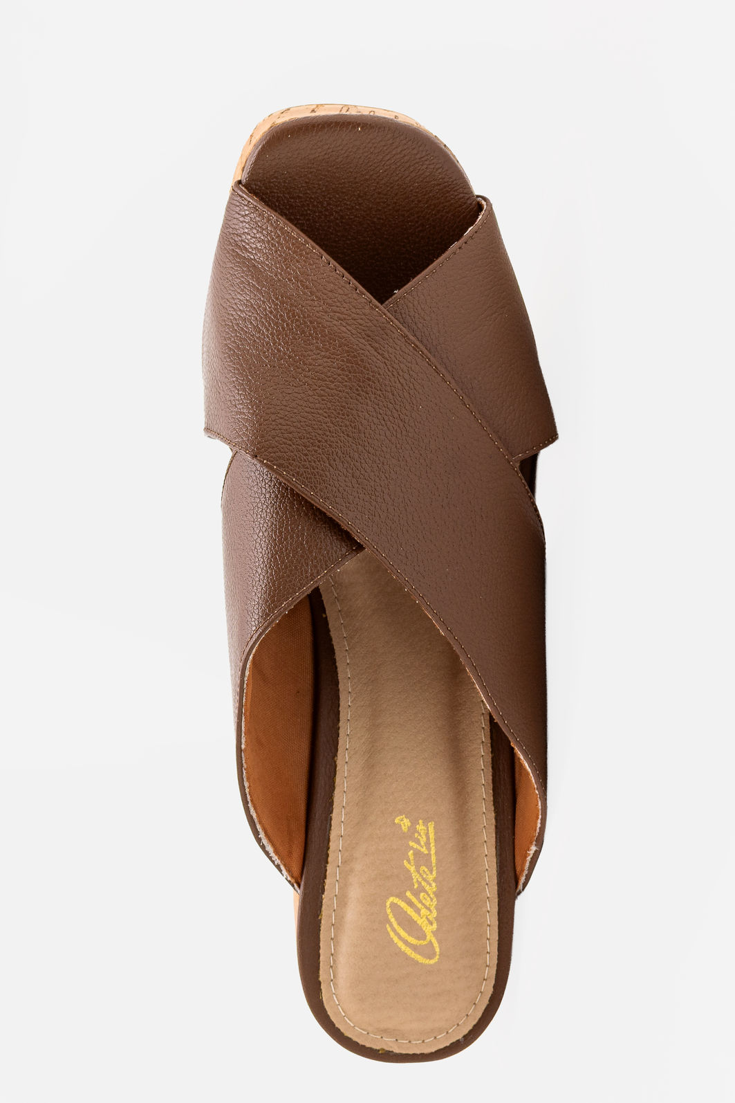 Mule em Couro Cruzado com Solado em Cortiça Natural Café