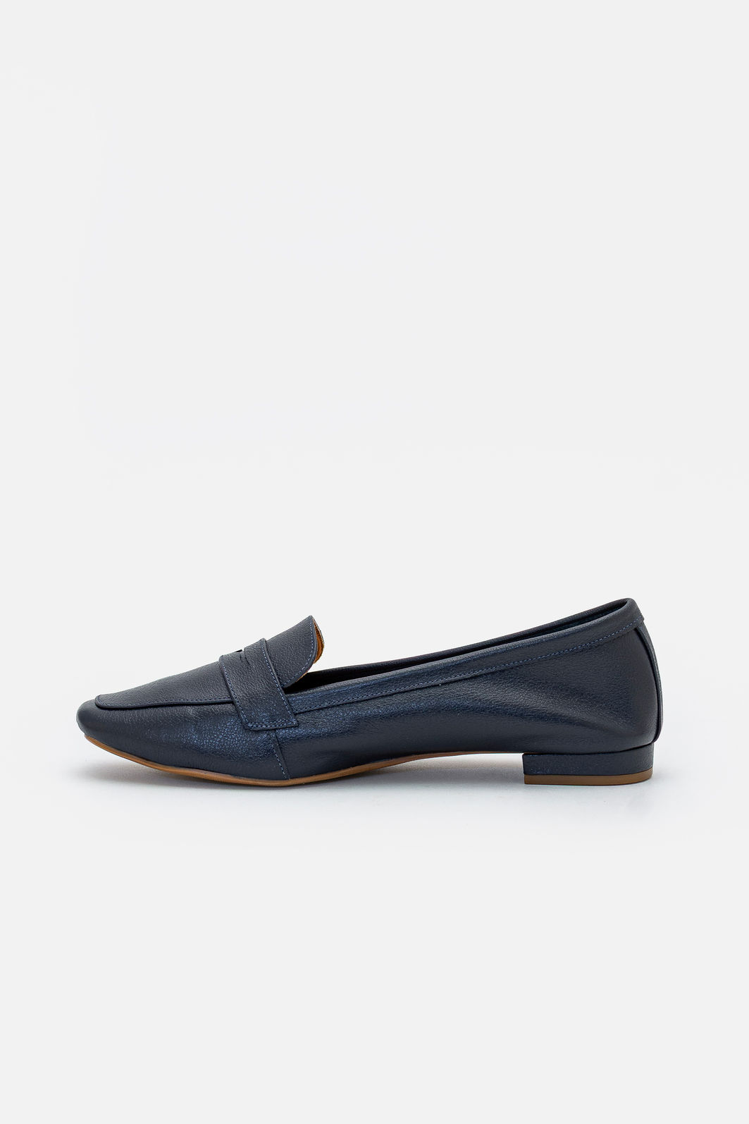 Mocassim Elegante em Couro Marinho Mocassim Elegante em Couro Marinho