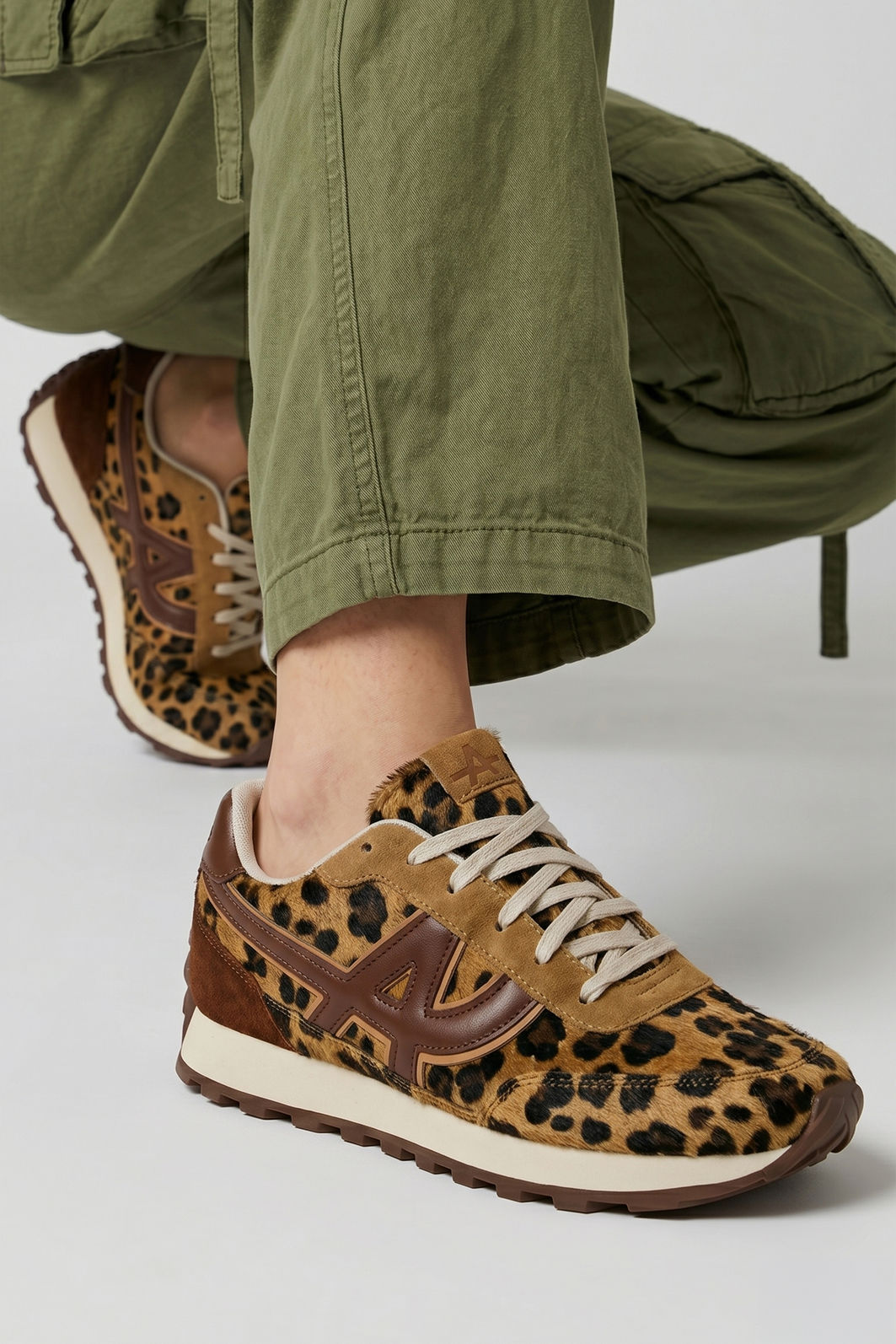 Tênis Jogger Estiloso Onça Tênis Jogger Estiloso Onça
