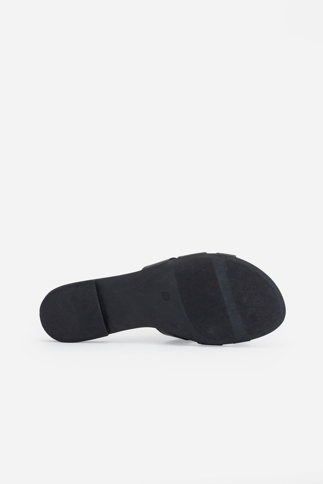 Rasteira com Tiras Entrelaçadas Estilosa Preta Rasteira com Tiras Entrelaçadas Estilosa Preta