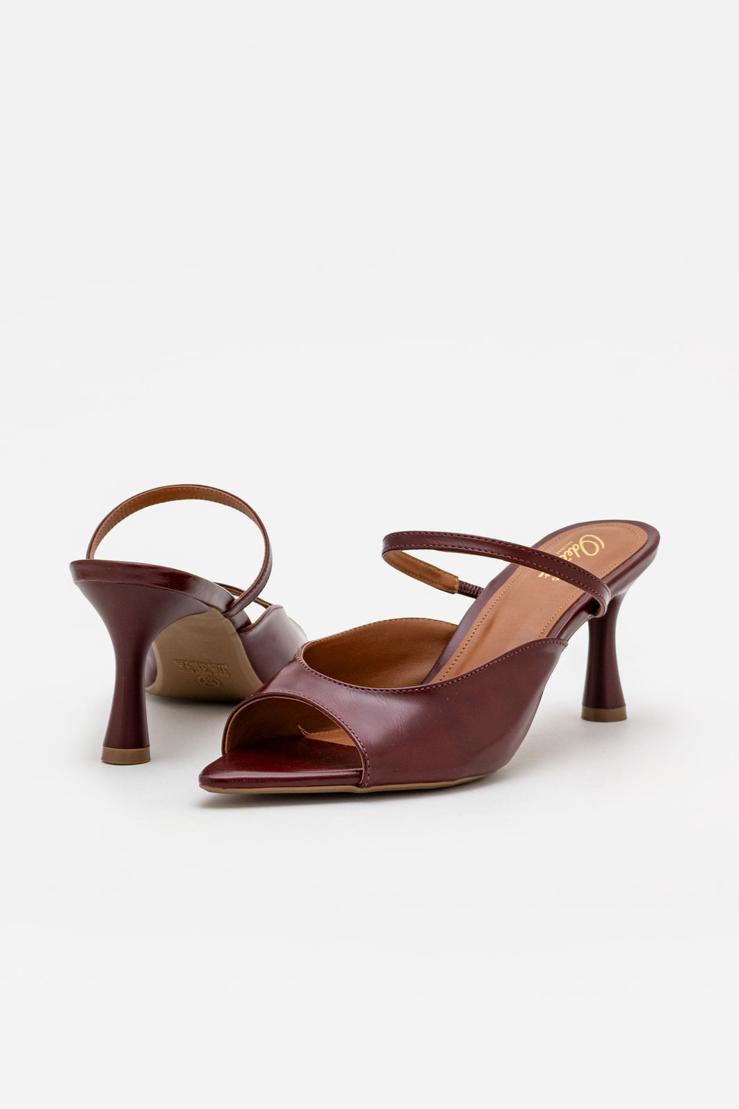 Mule com Salto Taça Elegante Bordo