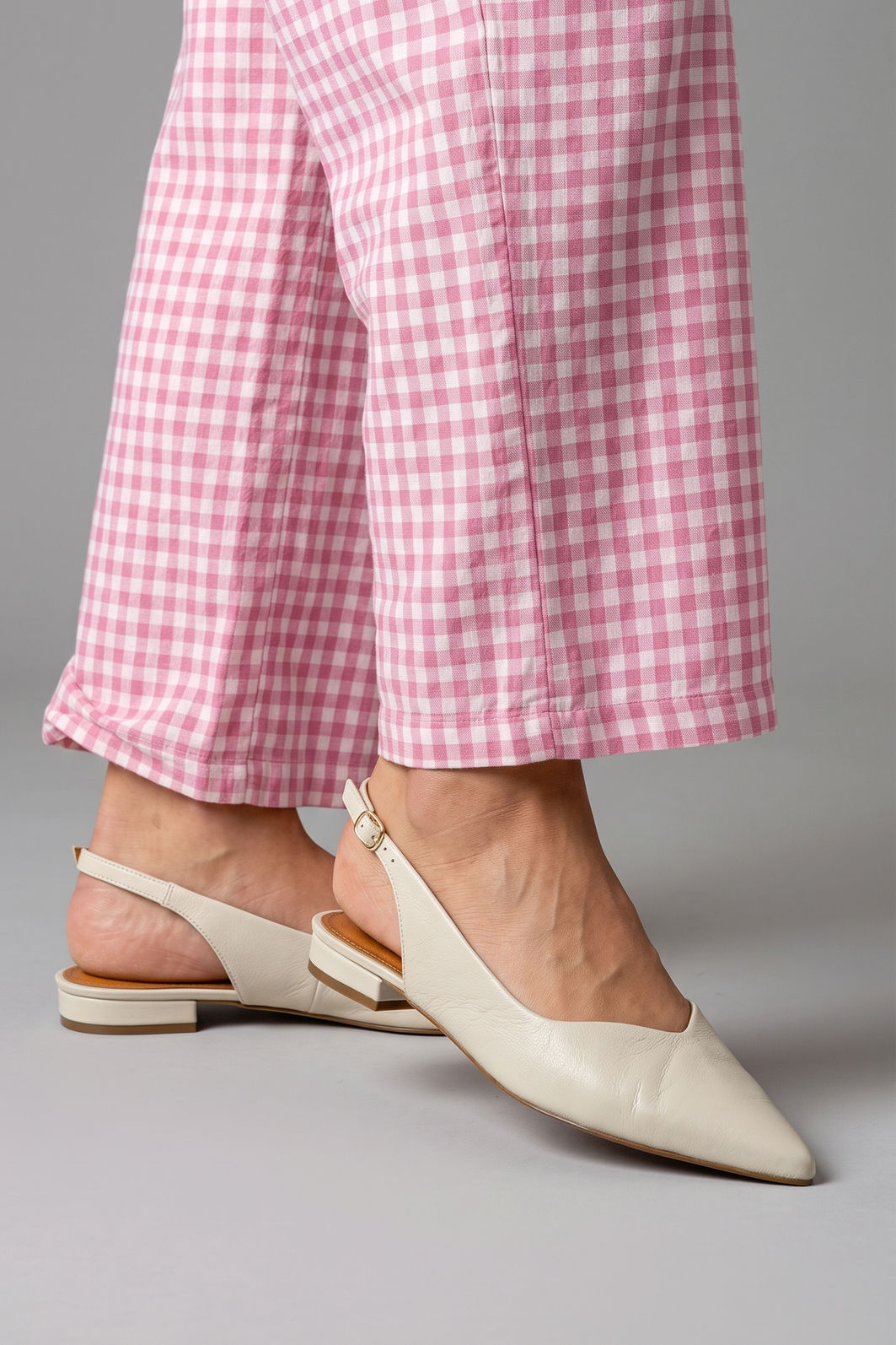 Slingback em Couro Off White Slingback em Couro Off White