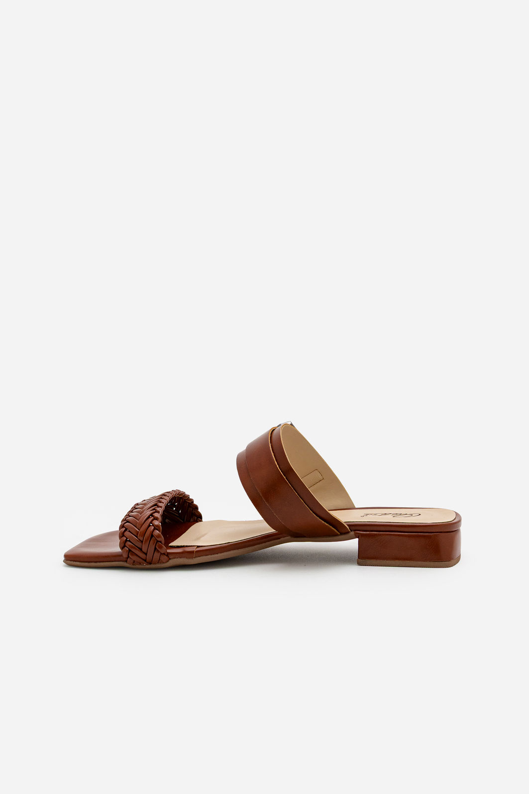 Mule com Trisse e Salto Baixo Tostado Mule com Trisse e Salto Baixo Tostado
