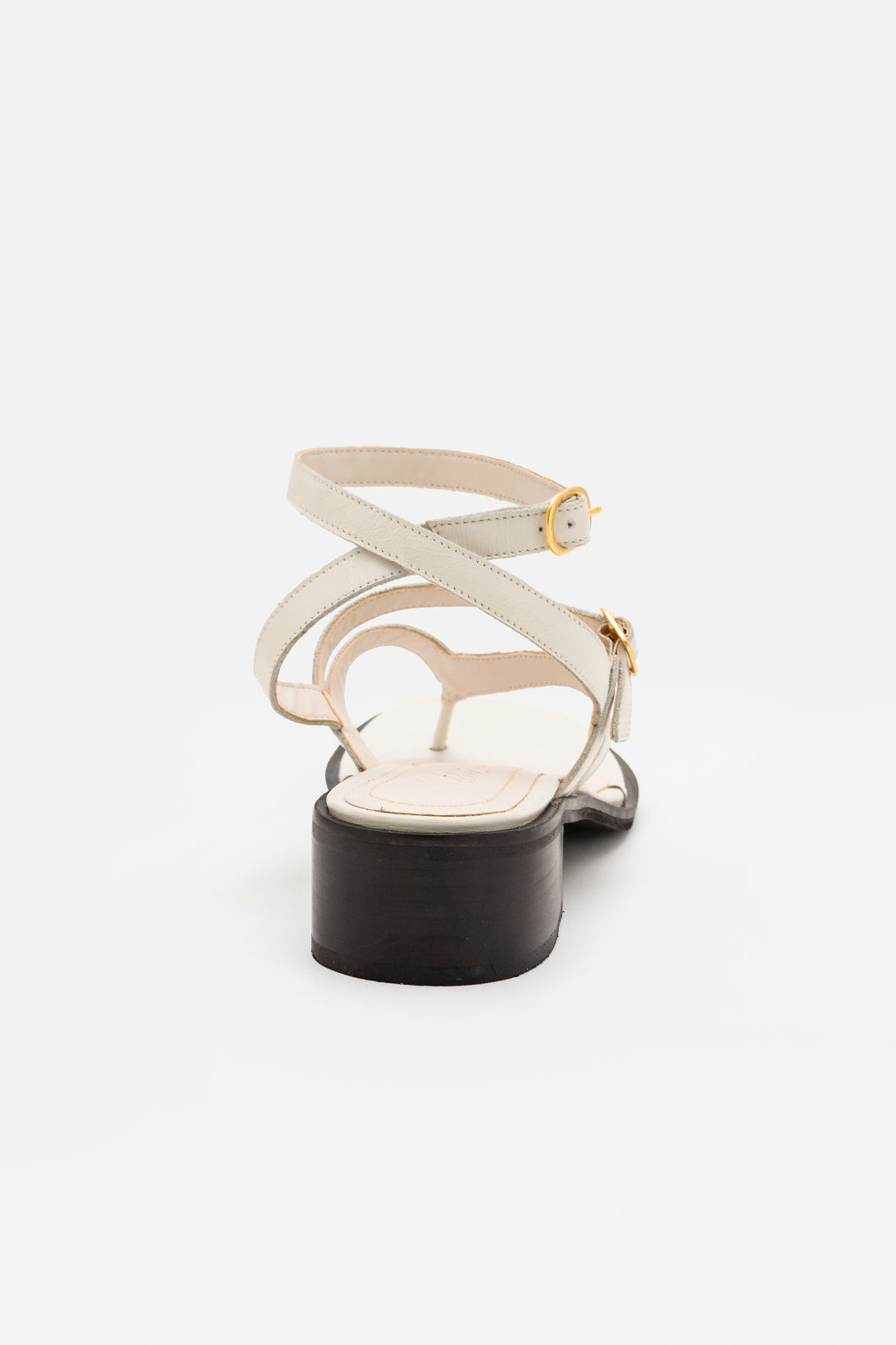 Sandália de Dedo com Tornozeleira em Couro Off White