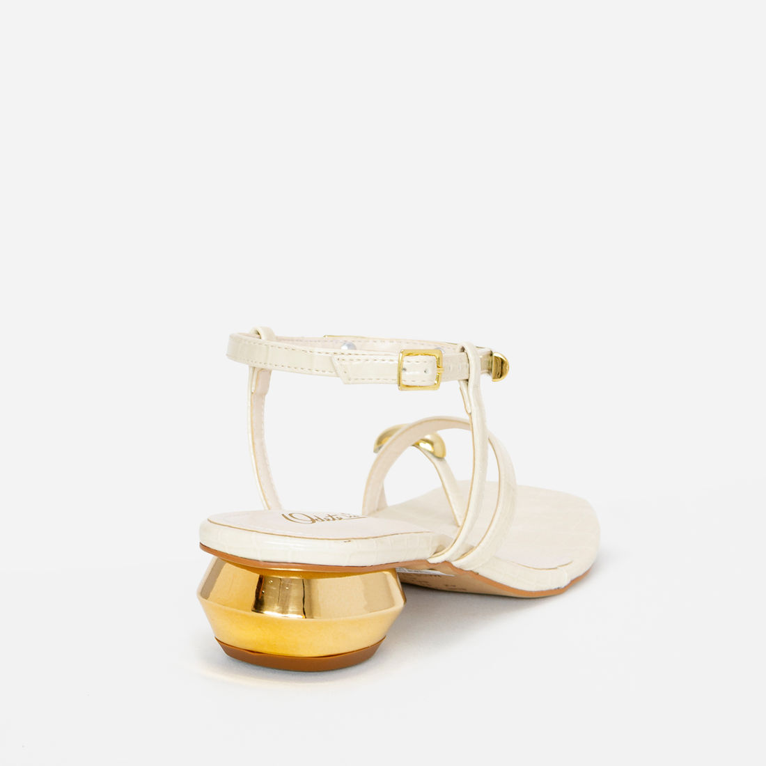 Sandália Croco com Enfeites Metálicos e Salto Cromado Off White Sandália Croco com Enfeites Metálicos e Salto Cromado Off White
