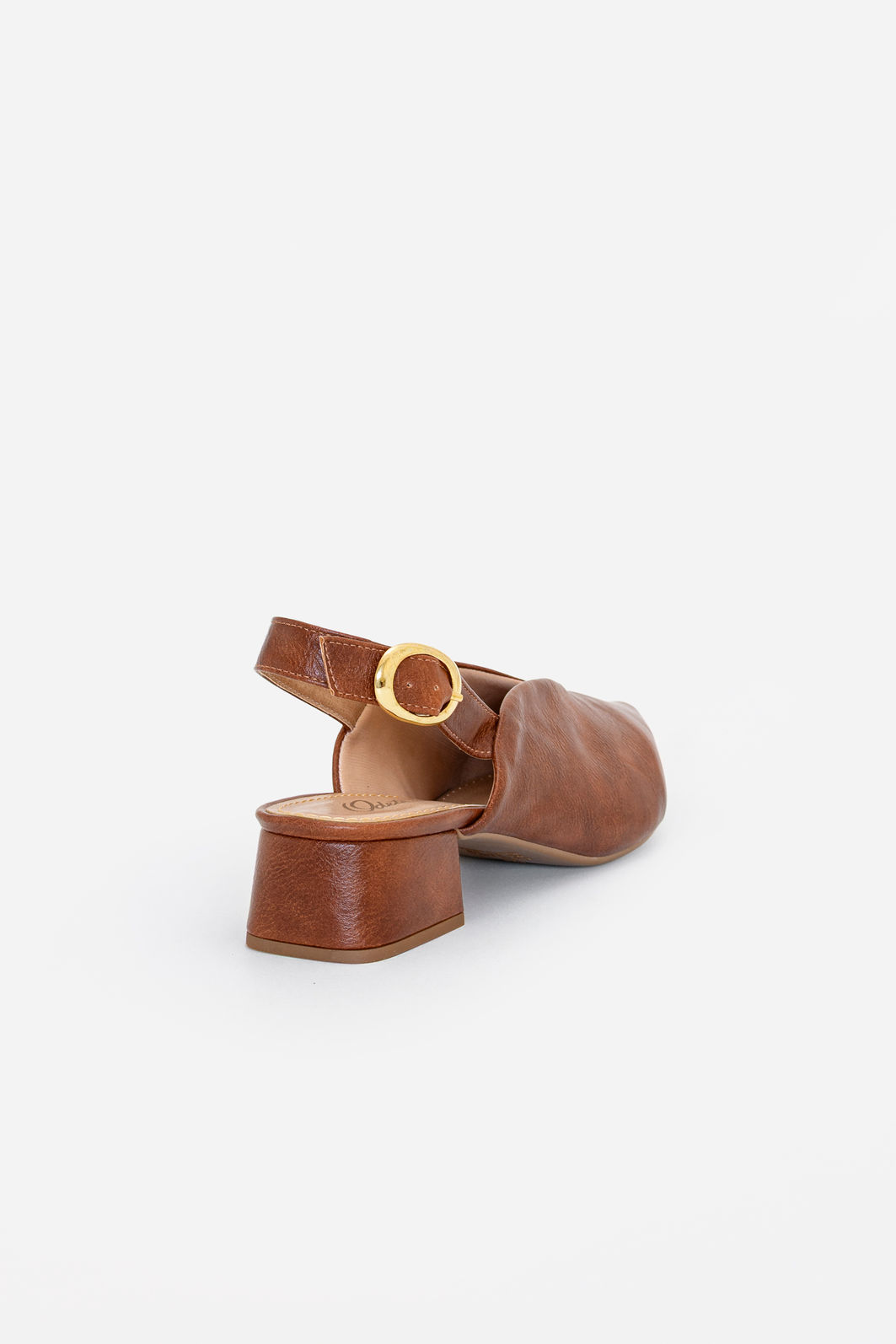 Slingback com Decote e Salto Baixo Tostado Slingback com Decote e Salto Baixo Tostado