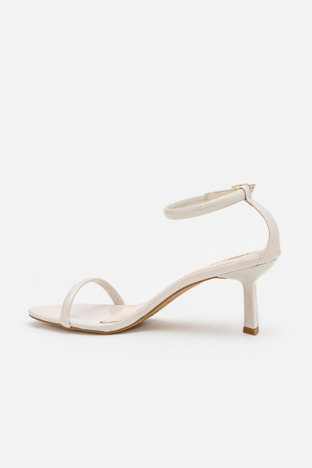 Sandália Delicada com Tira Fina com Salto Geométrico Off White Sandália Delicada com Tira Fina com Salto Geométrico Off White