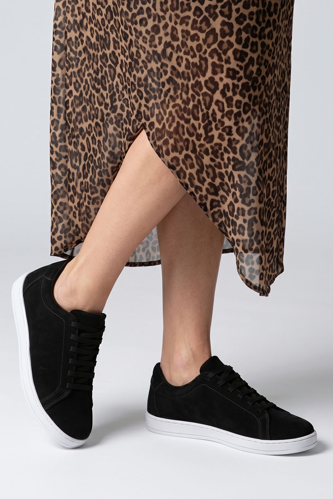 Tênis em Suede Exxtouro Preto Tênis em Suede Exxtouro Preto