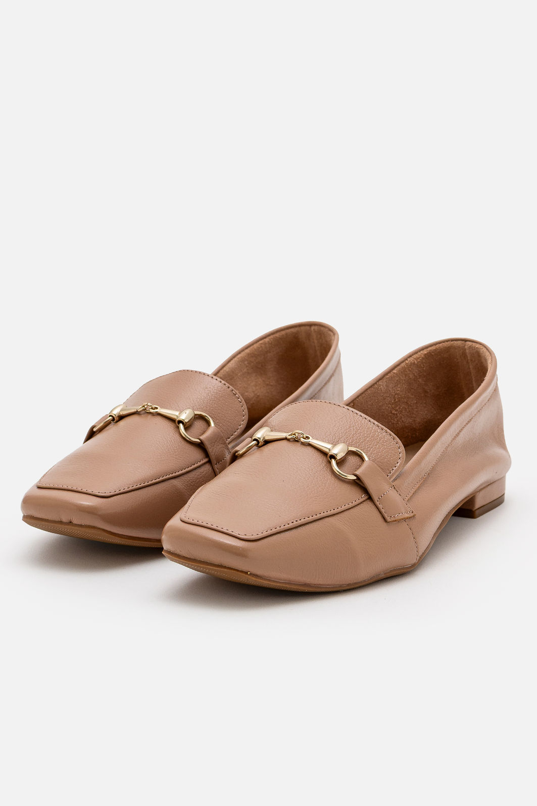 Mocassim Tradicional em Couro Bege Mocassim Tradicional em Couro Bege