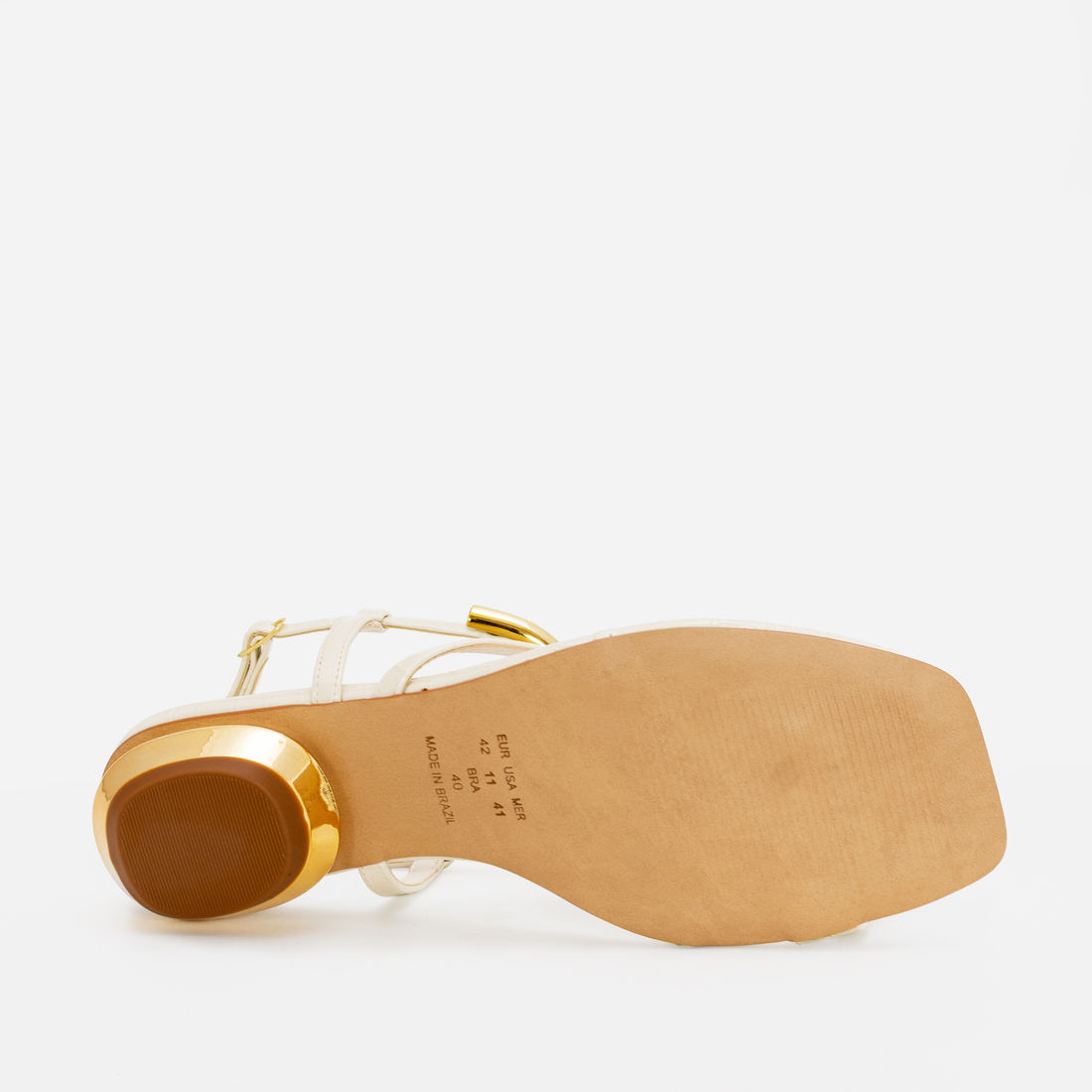Sandália Croco com Enfeites Metálicos e Salto Cromado Off White Sandália Croco com Enfeites Metálicos e Salto Cromado Off White