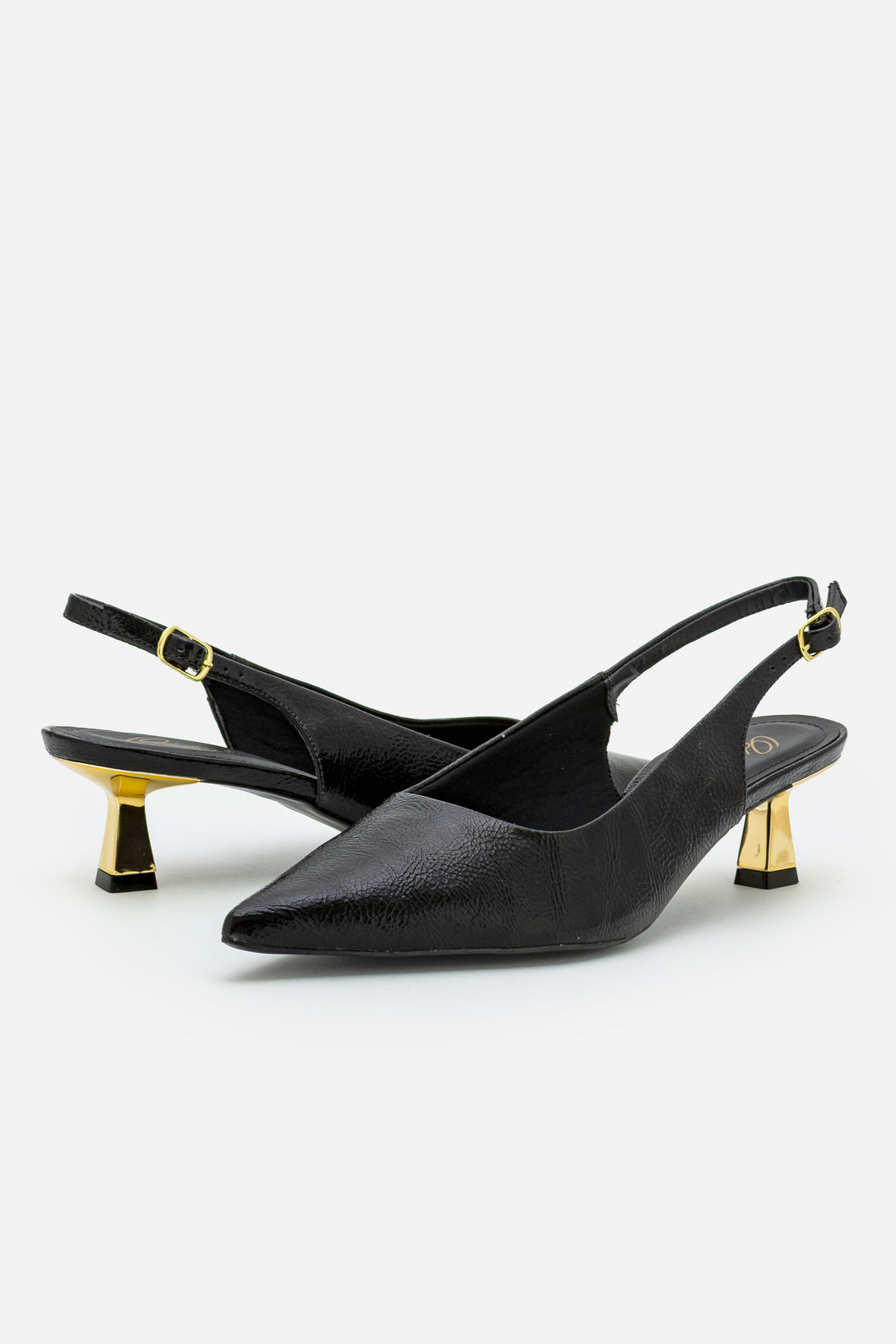 Chanel em Verniz com Salto Cromado Preto Chanel em Verniz com Salto Cromado Preto