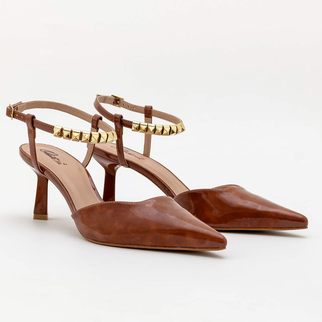 Chanel com Spikes Removíveis e Salto Geométrico Caramelo Chanel com Spikes Removíveis e Salto Geométrico Caramelo