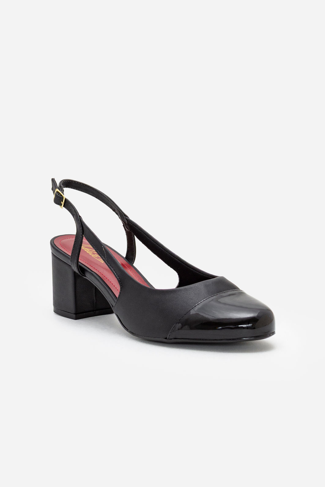 Slingback com Biqueira Preta e Salto Bloco Preto Slingback com Biqueira Preta e Salto Bloco Preto