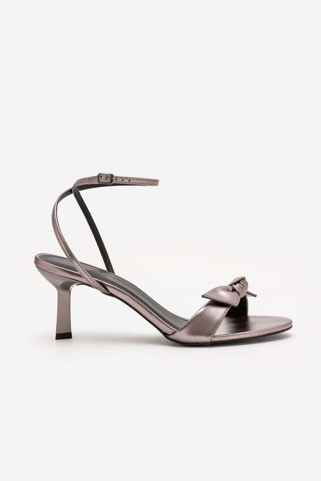 Sandália com Laço e Salto Geométrico Prata Velho Sandália com Laço e Salto Geométrico Prata Velho