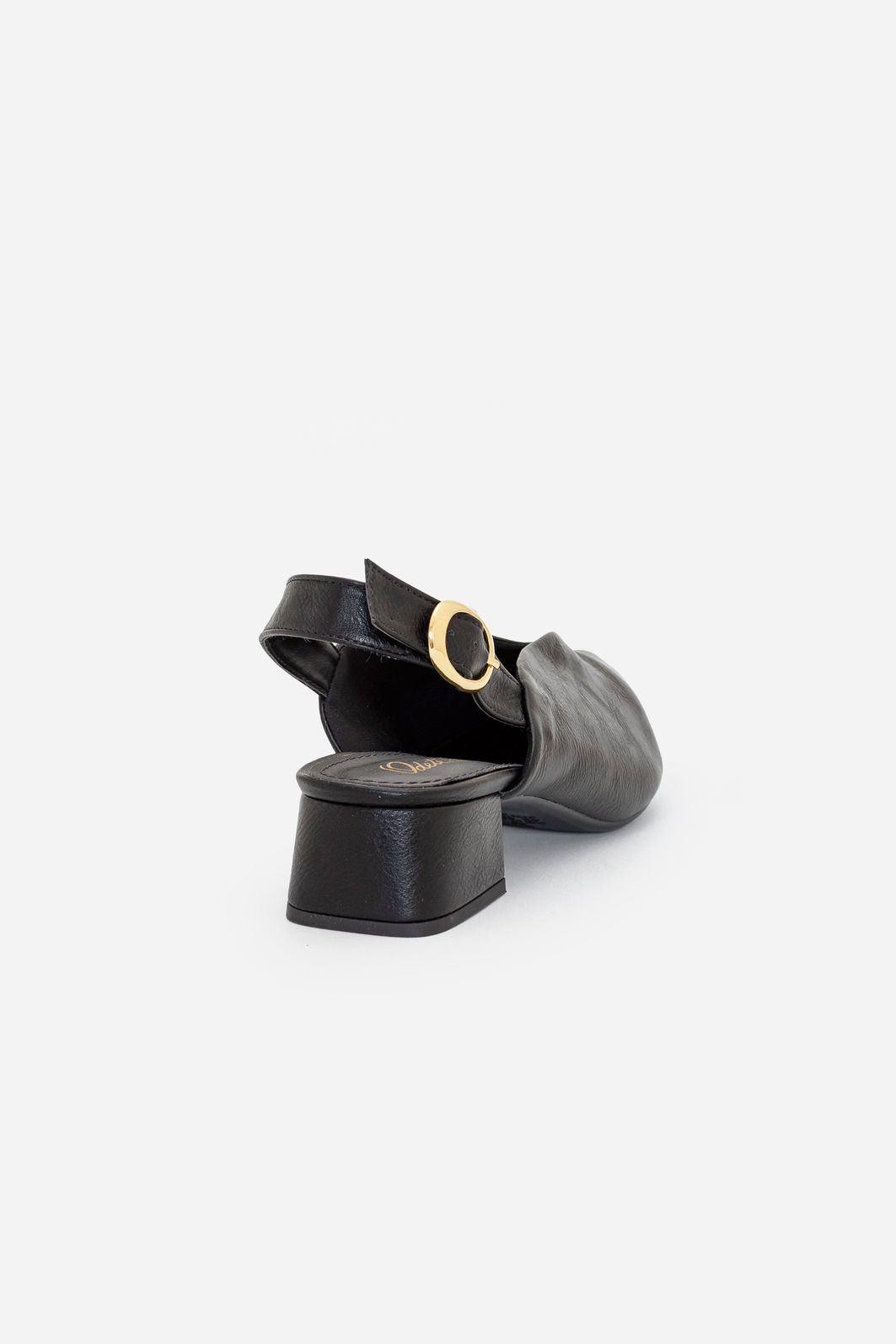 Slingback com Decote e Salto Baixo Preto Slingback com Decote e Salto Baixo Preto