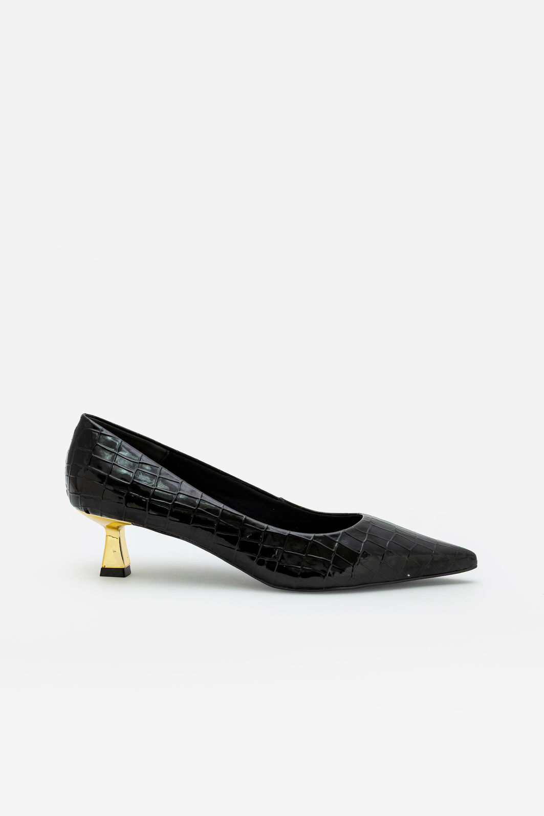 Scarpin em Croco Verniz com Salto Cromado Preto Scarpin em Croco Verniz com Salto Cromado Preto