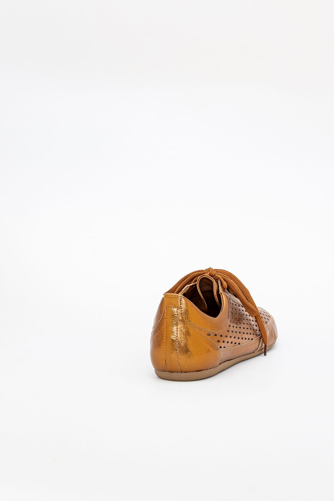 Tênis com Recortes a Laser Bronze