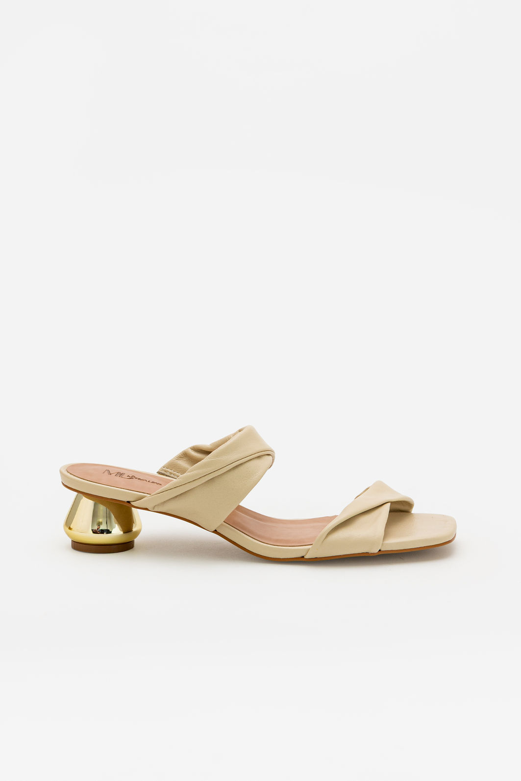 Mule em Couro com Salto Cromado Moderno Off White Mule em Couro com Salto Cromado Moderno Off White