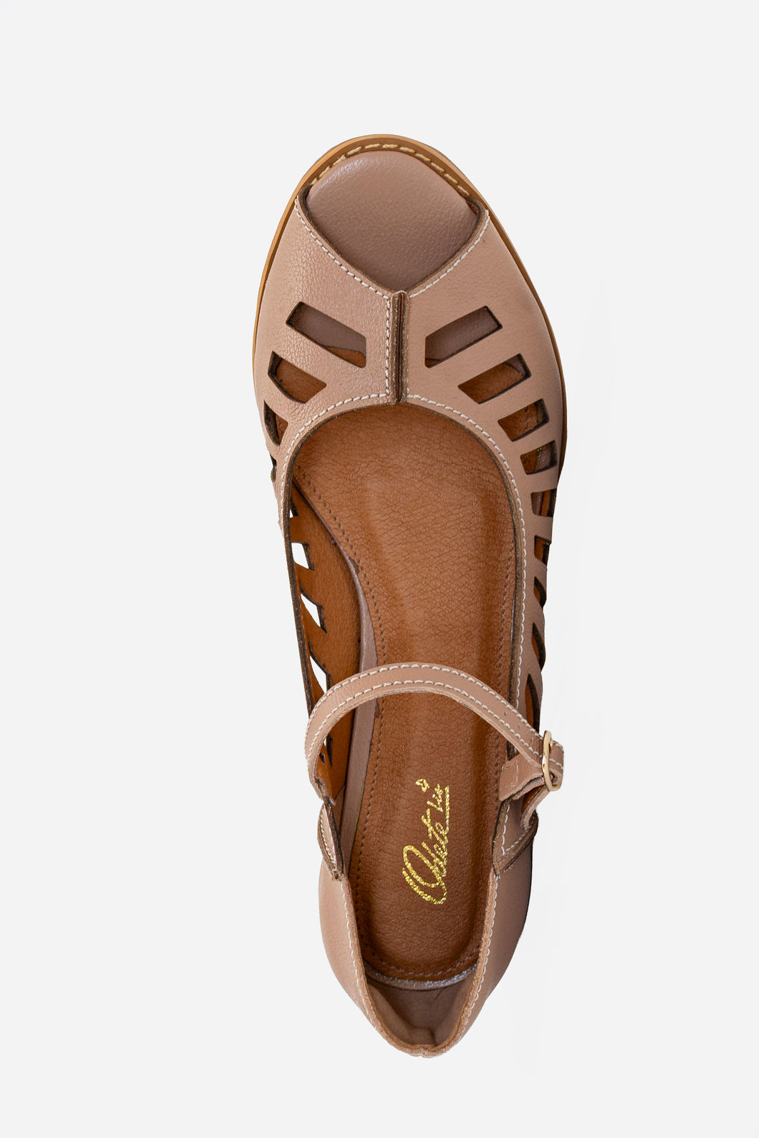 Peep Toe em Couro com Recortes Laser e Salto Bloco Amêndoa Peep Toe em Couro com Recortes Laser e Salto Bloco Amêndoa