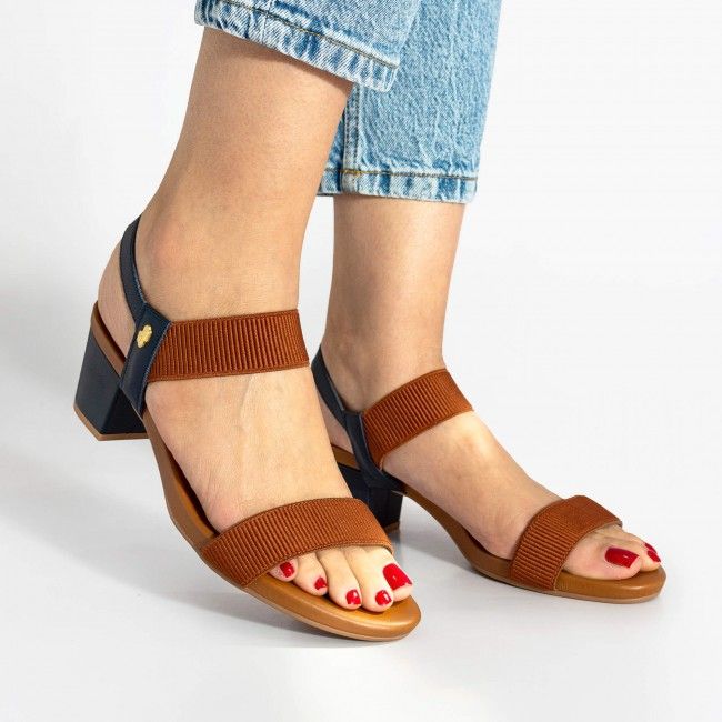 Sandália Usaflex Confortável com Salto Bloco Marinho Sandália Usaflex Confortável com Salto Bloco Marinho