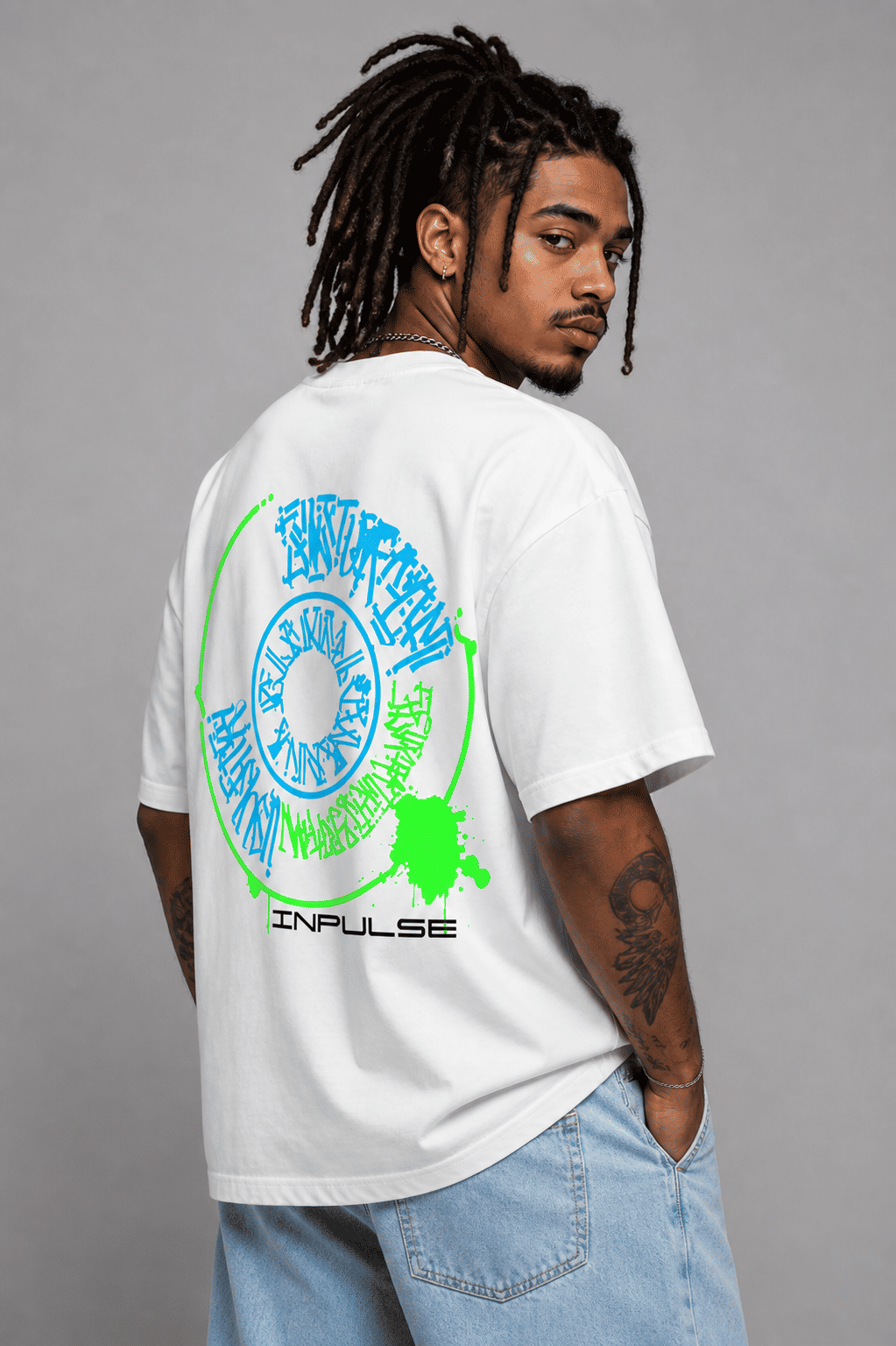 Camiseta Oversized Estampada EYE