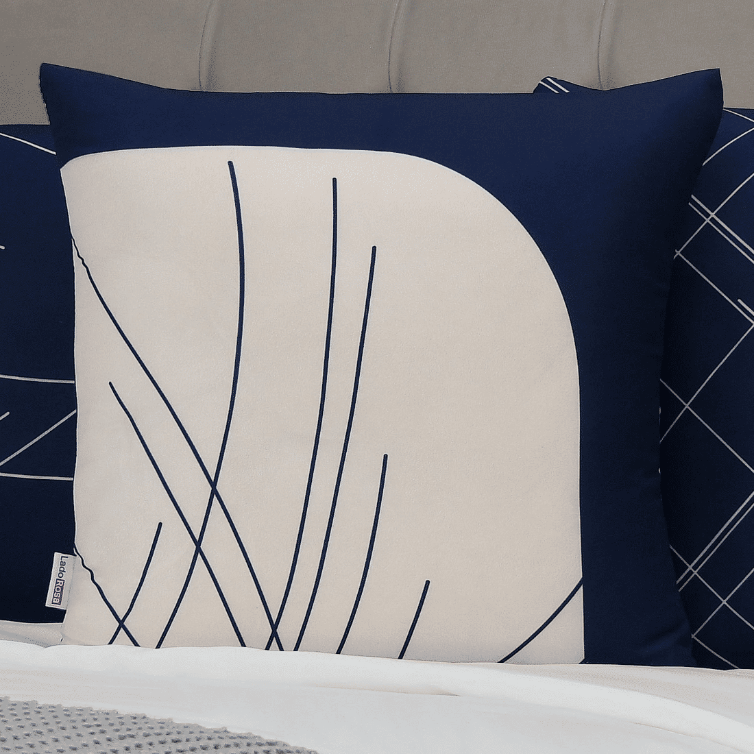 Kit: 4 Capas de Almofada Decorativas Linhas Marinho e Bege