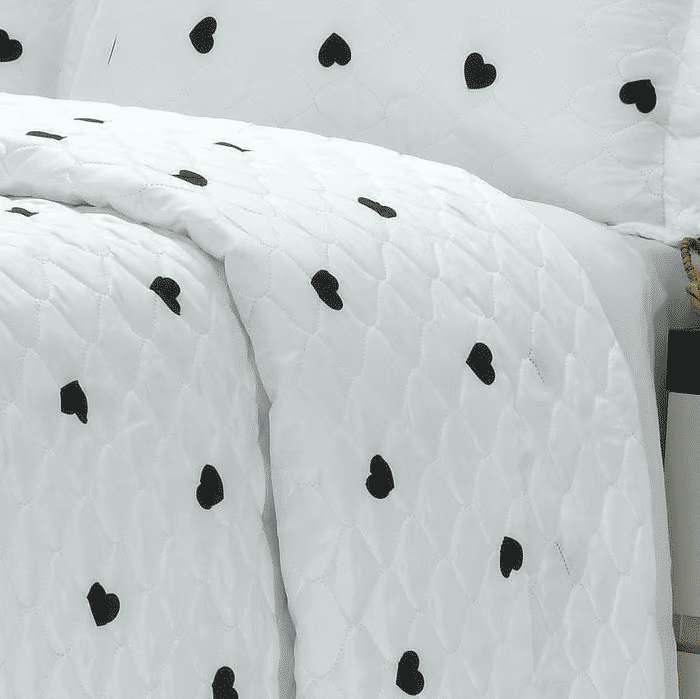 Kit: 1 Cobre-leito Bouti de Microfibra Ultrasonic Estampada + Porta-Travesseiros - Love Black