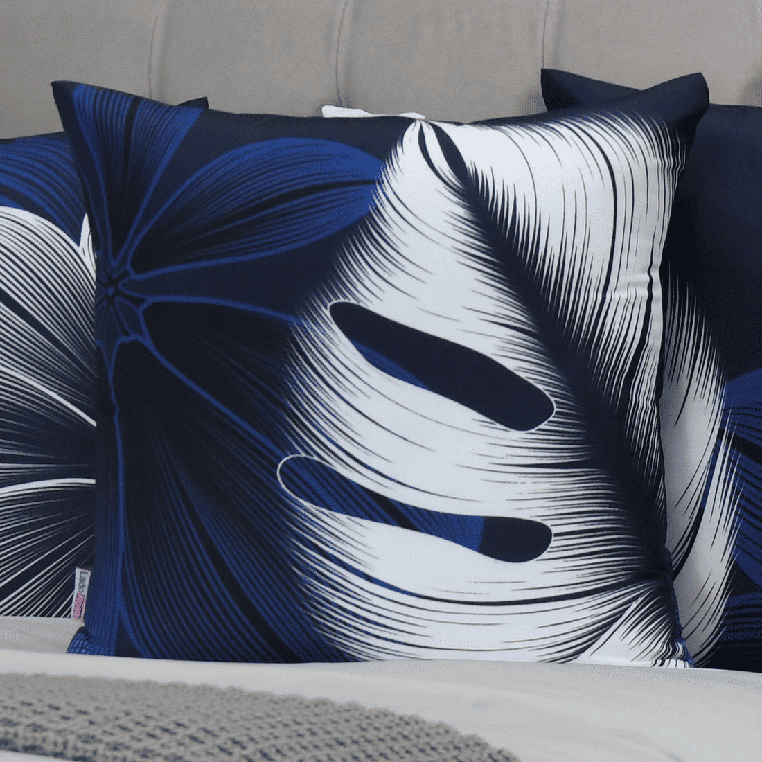 Kit: 4 Capas de Almofada Decorativas Blue Island Kit: 4 Capas de Almofada Decorativas Blue Island