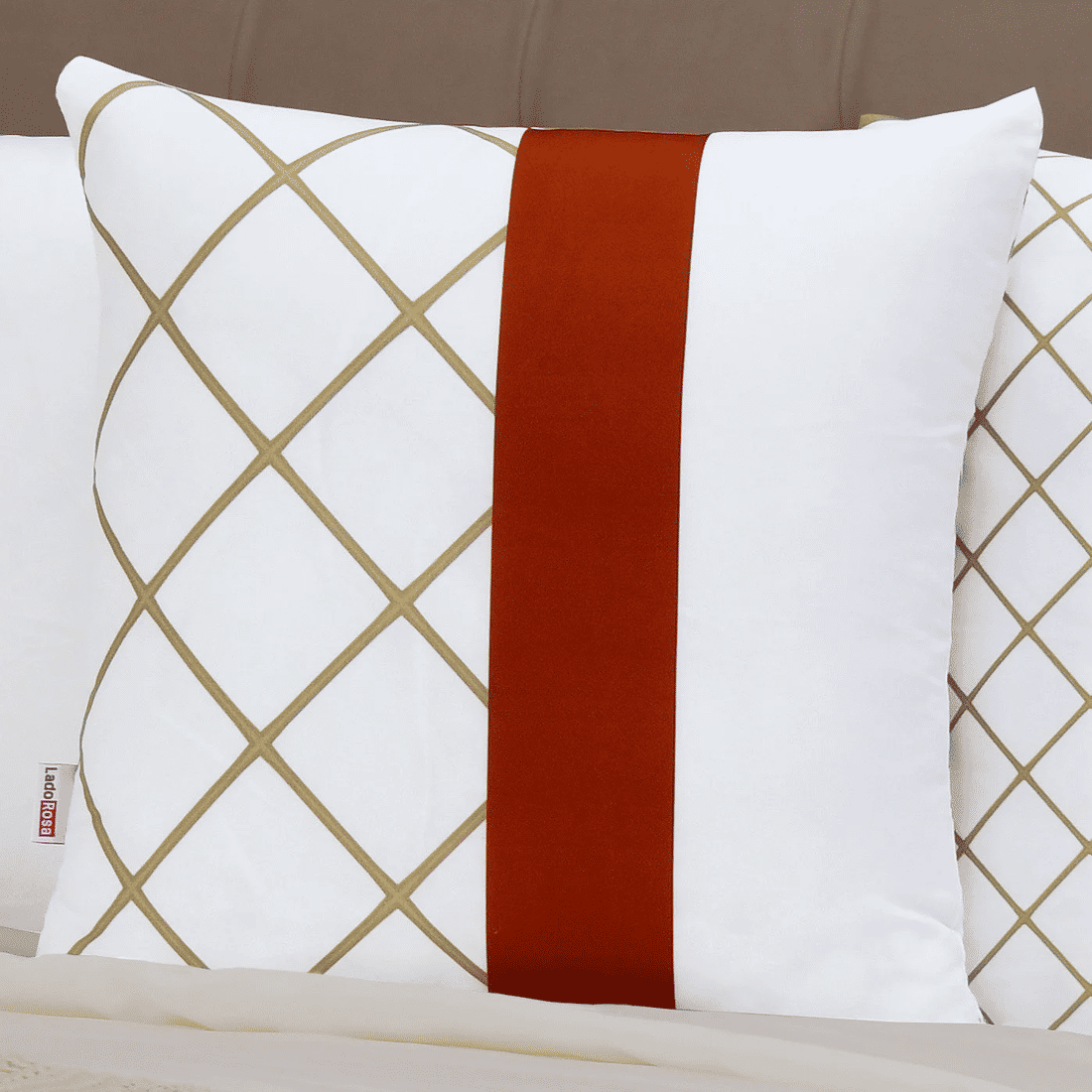 Kit: 4 Capas de Almofada Decorativas Geométricas Glamour Dourado Kit: 4 Capas de Almofada Decorativas Geométricas Glamour Dourado