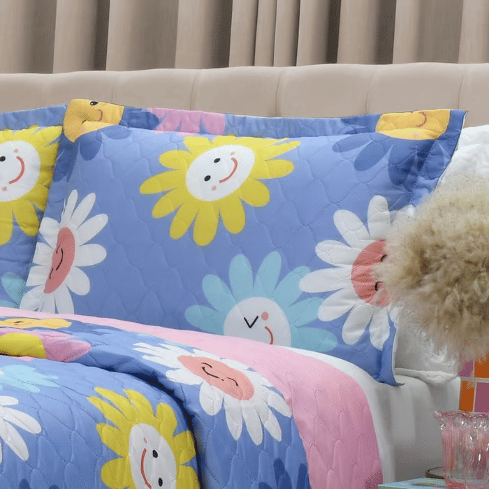 Kit: 1 Cobre-leito Bouti de Microfibra Ultrasonic Estampada + Porta-Travesseiros - Martina Kit: 1 Cobre-leito Bouti de Microfibra Ultrasonic Estampada + Porta-Travesseiros - Martina