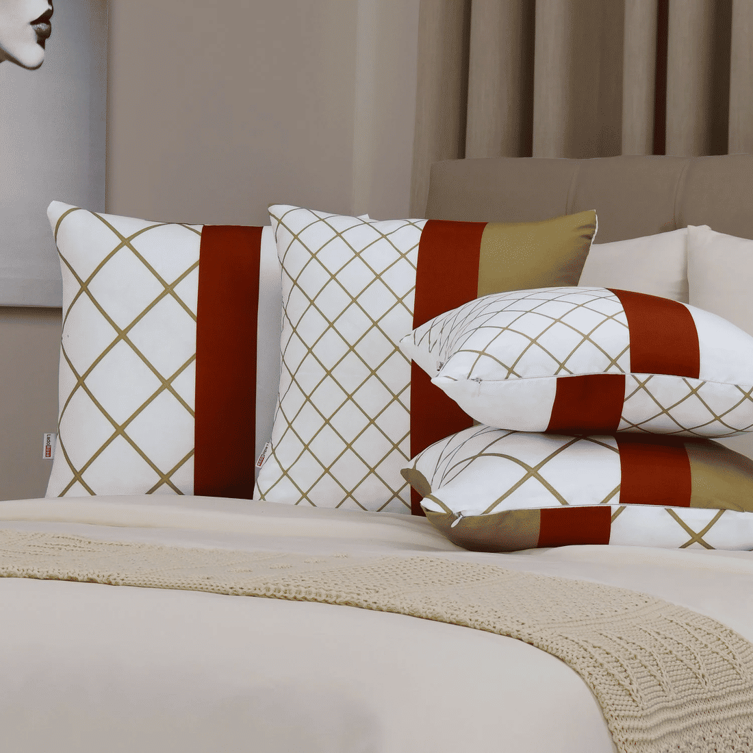 Kit: 4 Capas de Almofada Decorativas Geométricas Glamour Dourado Kit: 4 Capas de Almofada Decorativas Geométricas Glamour Dourado