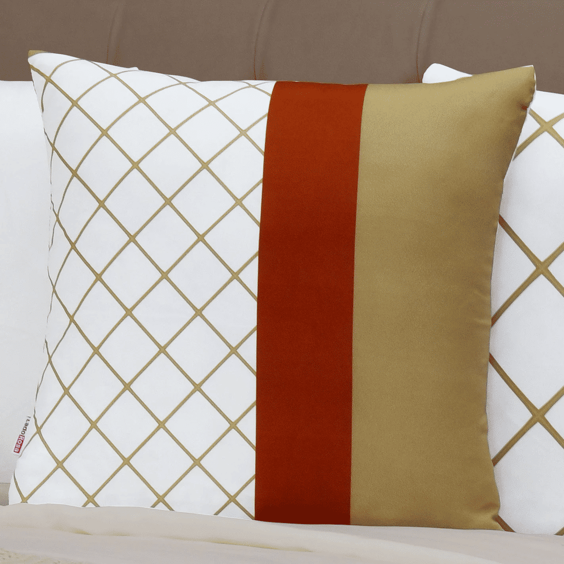 Kit: 4 Capas de Almofada Decorativas Geométricas Glamour Dourado Kit: 4 Capas de Almofada Decorativas Geométricas Glamour Dourado