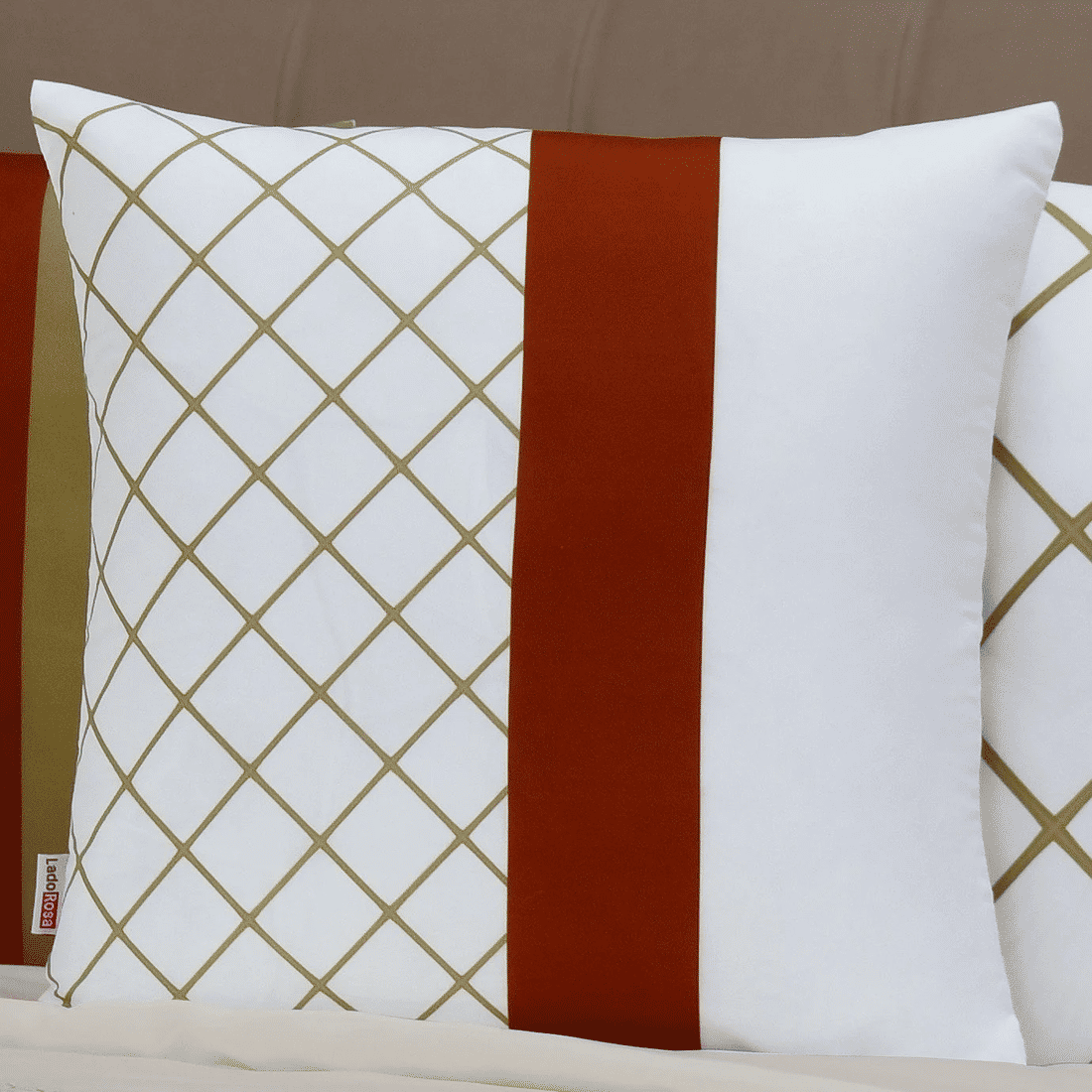 Kit: 4 Capas de Almofada Decorativas Geométricas Glamour Dourado Kit: 4 Capas de Almofada Decorativas Geométricas Glamour Dourado