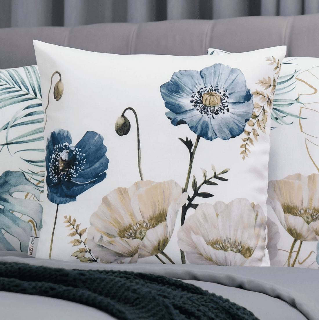 Kit: 4 Capas de Almofada Decorativas Cassandra Floral Kit: 4 Capas de Almofada Decorativas Cassandra Floral