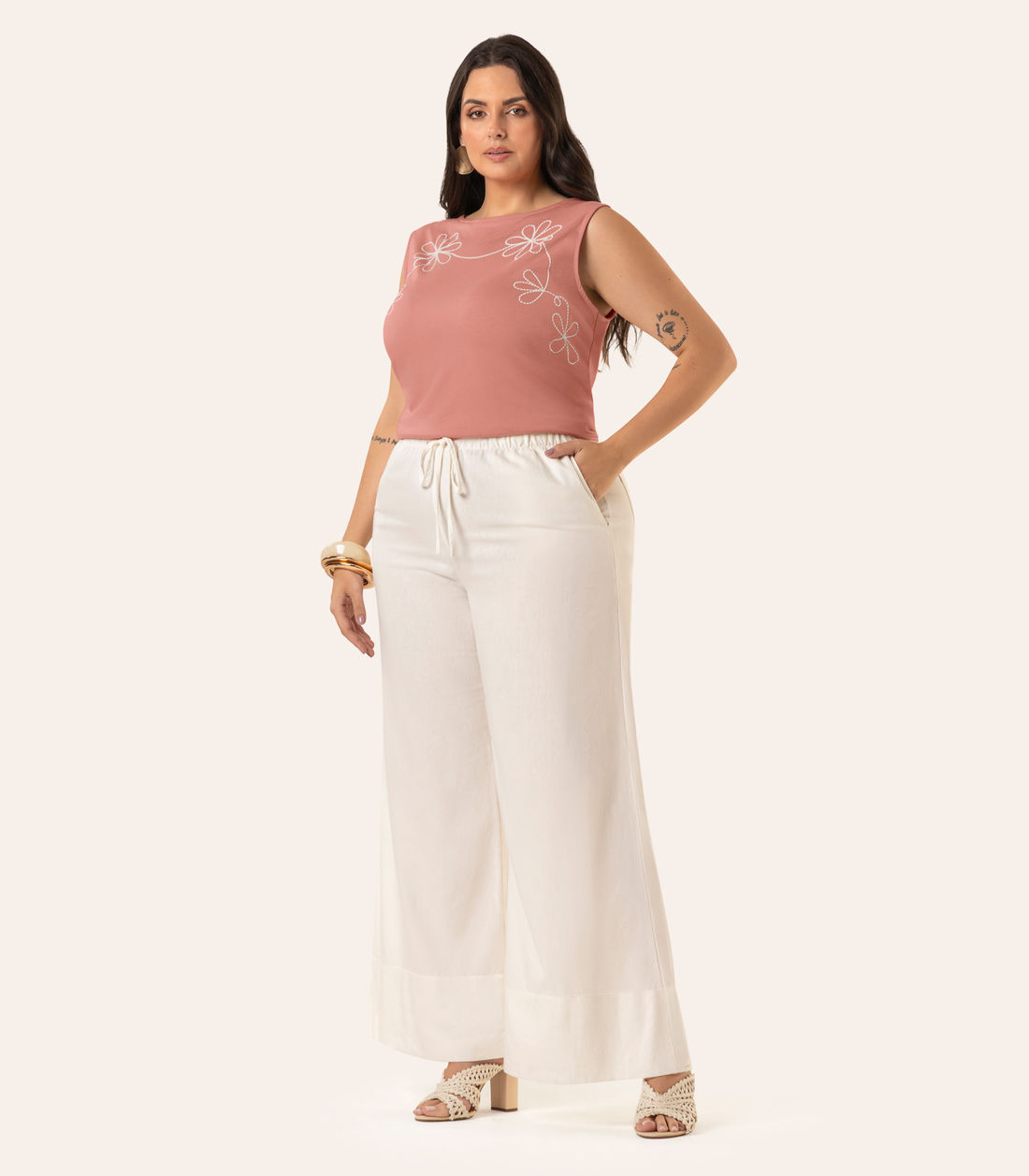 Regata Plus Size Feminino Viscose Creponada Secret Glam Regata Plus Size Feminino Viscose Creponada Secret Glam