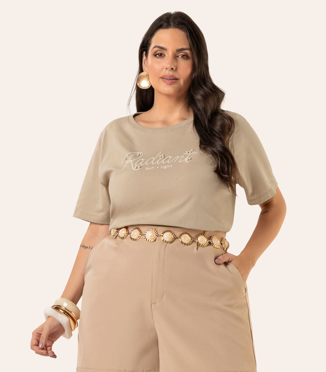 T- Shirt Plus Size Feminino Meia Malha Secret Glam T- Shirt Plus Size Feminino Meia Malha Secret Glam
