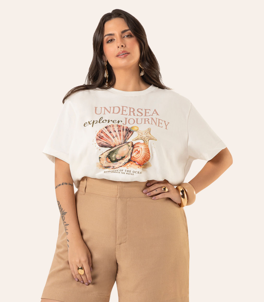 T- Shirt Plus Size Feminino Cotton Leve Secret Glam T- Shirt Plus Size Feminino Cotton Leve Secret Glam