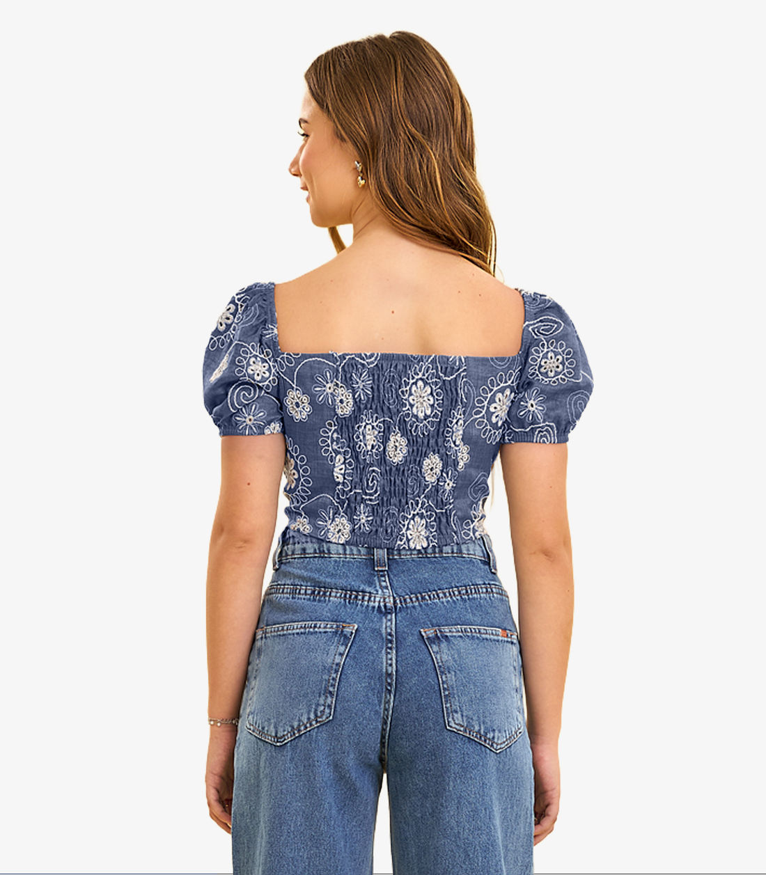 Blusa Feminina Com Manga Bufante e Bordado Minty Blusa Feminina Com Manga Bufante e Bordado Minty