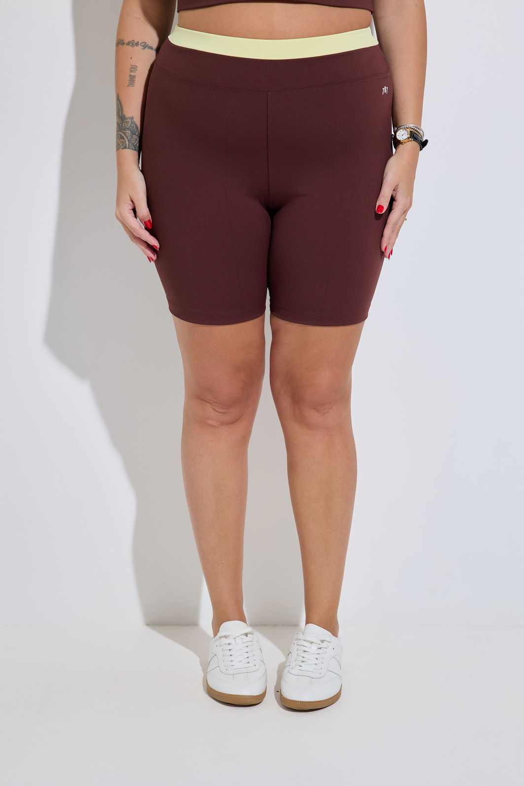 Bermuda Ftiness Plus Size Duo Marrom e Amarelo
