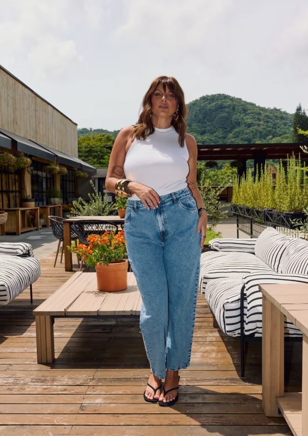 Calça Mom Jeans Plus Size Vicky Calça Mom Jeans Plus Size Vicky