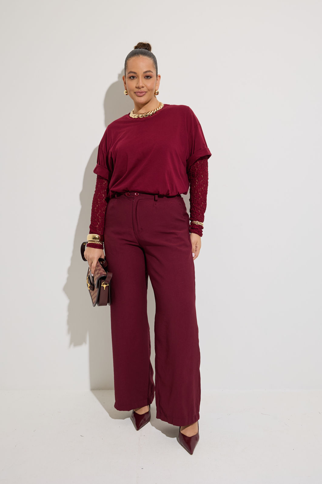 Blusa Celina Assimétrica Renda Vinho Blusa Celina Assimétrica Renda Vinho
