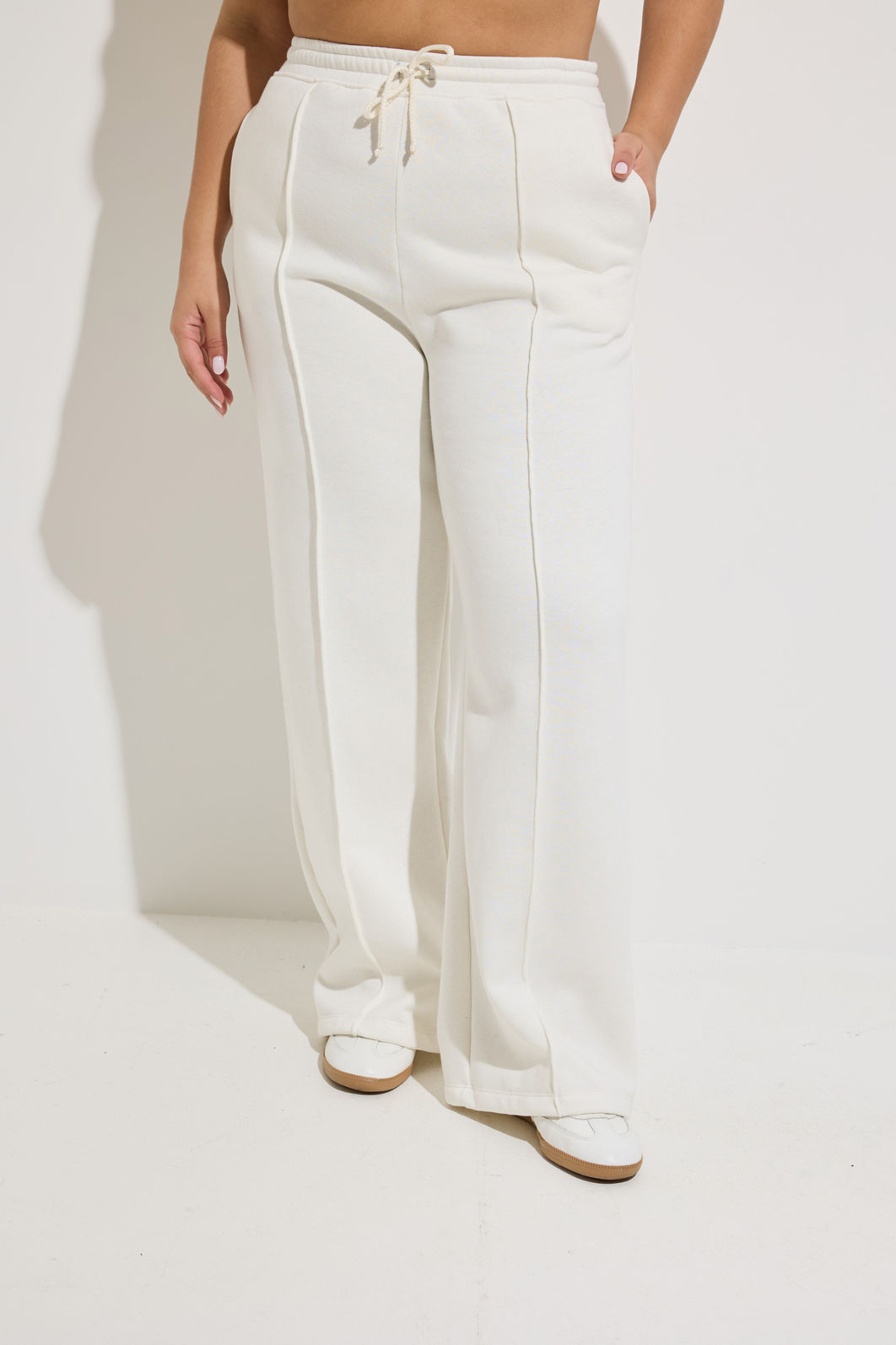 Calça Moletom Basic Off White Calça Moletom Basic Off White