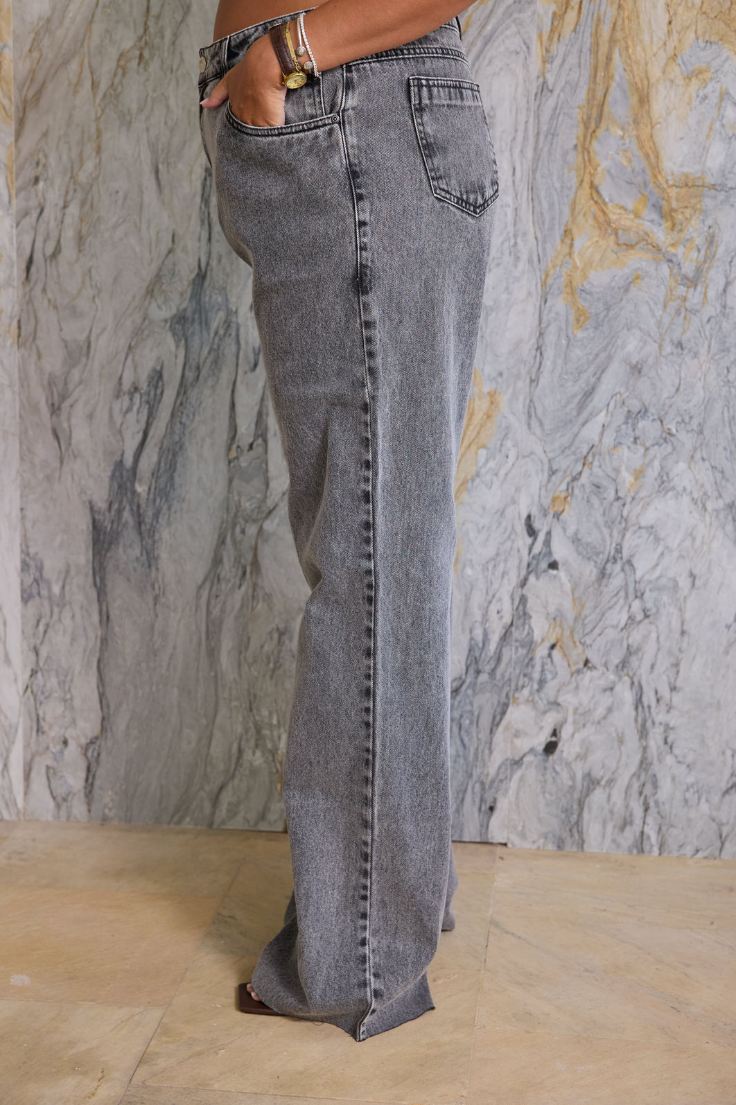 Calça Jeans Wide Leg Plus Size Paloma Com Regulagem