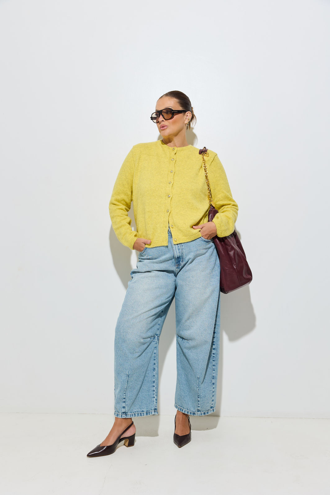 Cardigan Tricot Amarelo Mescla Com Botões Dourados Cardigan Tricot Amarelo Mescla Com Botões Dourados