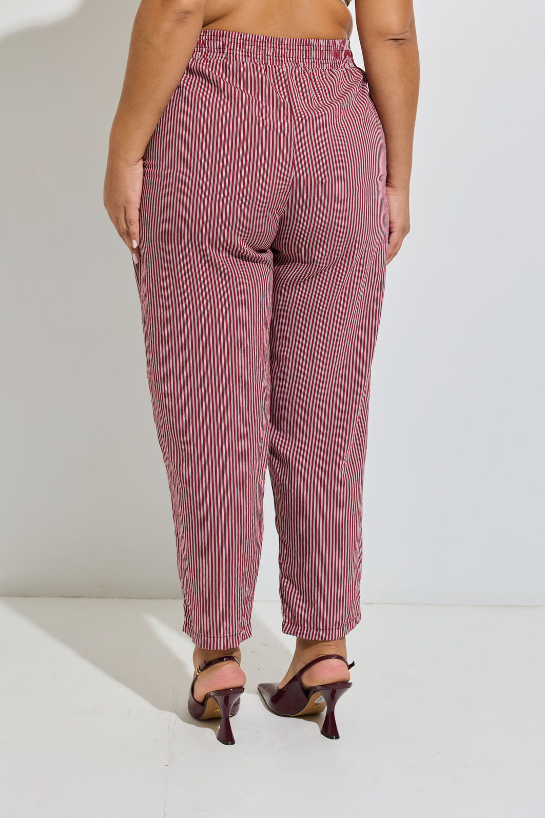 Calça Cenoura Listrada Vinho