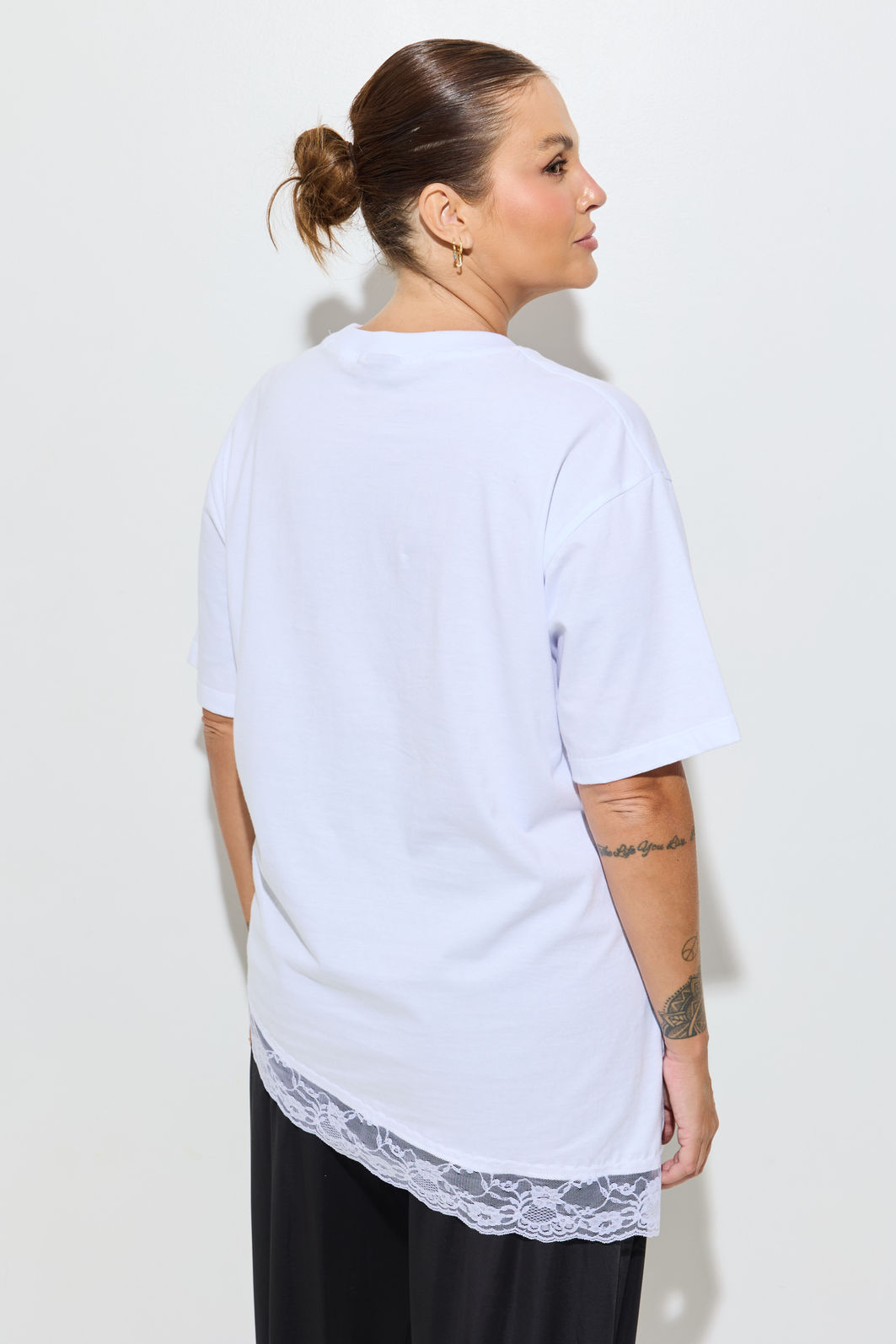 Blusa Rosana Com Renda Branca Blusa Rosana Com Renda Branca