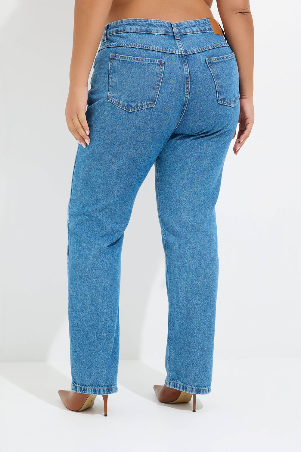 Calça Jeans Reta Plus Size Carolina com Regulagem